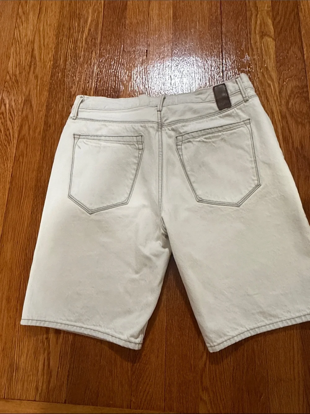 Omossis women’s Cream Casual Denim Shorts